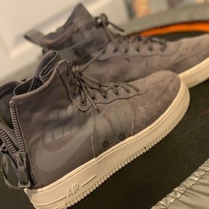 Nike Air Force 1 High Grey Suede